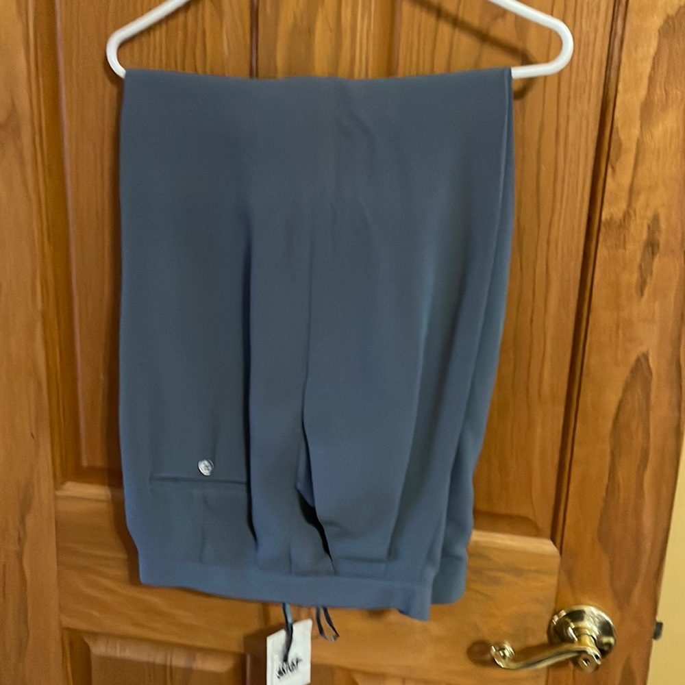 Jones New York women’s trouser style pants